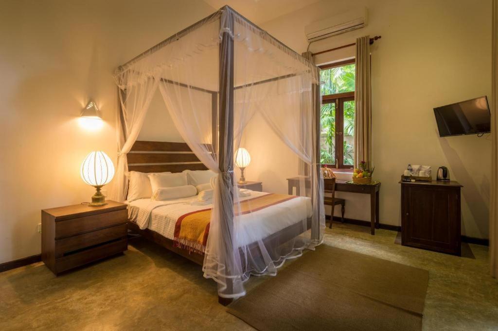 Roman Lake Ayurveda Boutique Resort Ahungalla Exterior photo